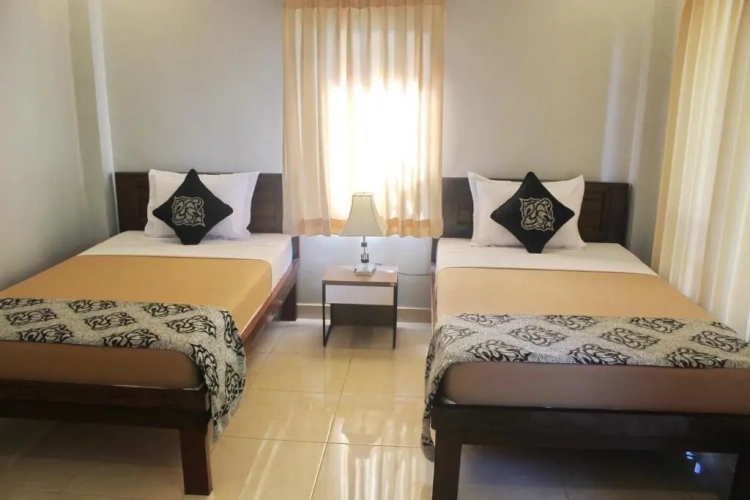 Standard Twin room with balcony