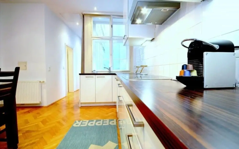 2 Bedrooms Apartment