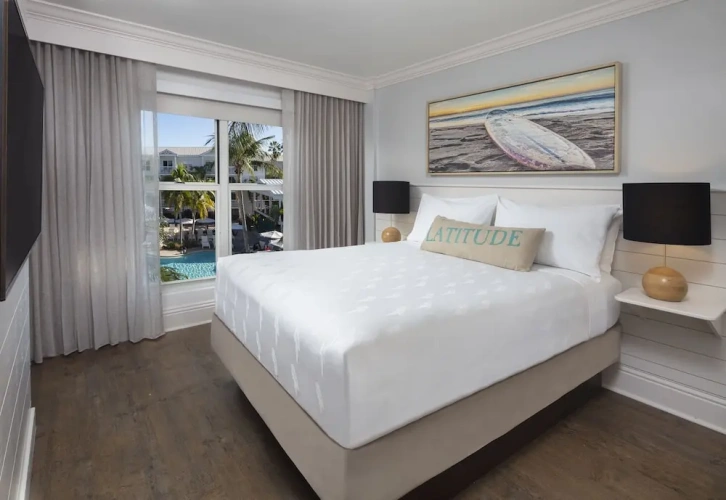 2 Bedrooms Suite with resort view