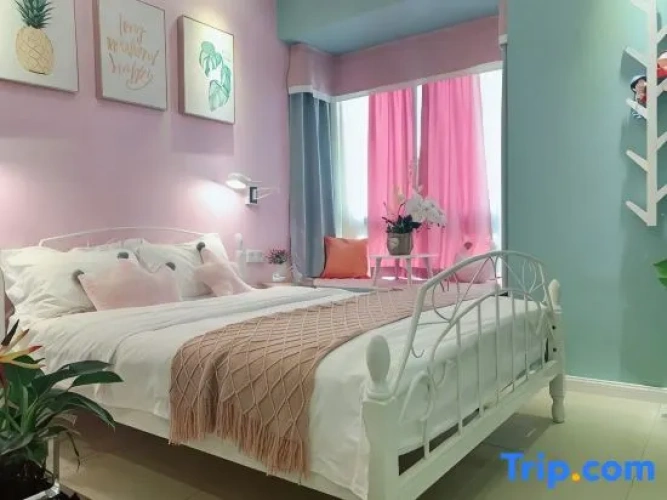 Bed in Dorm (female dorm)