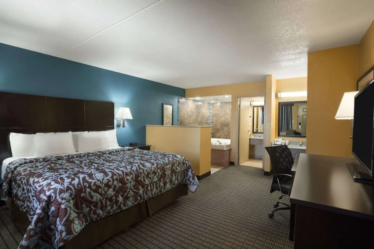 Days Inn by Wyndham Conway