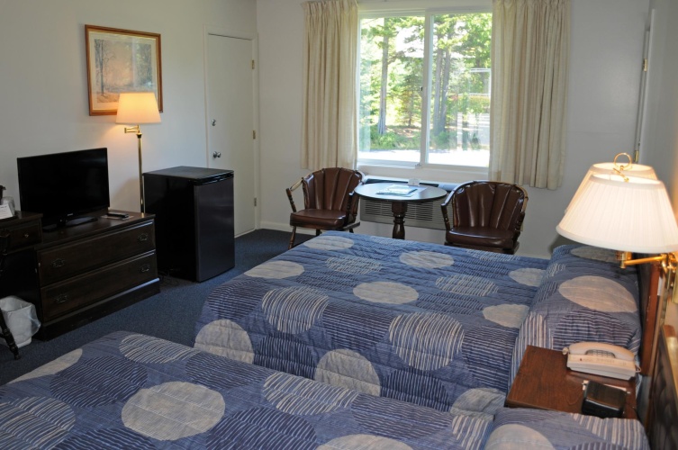 Standard Quadruple room with harbour view