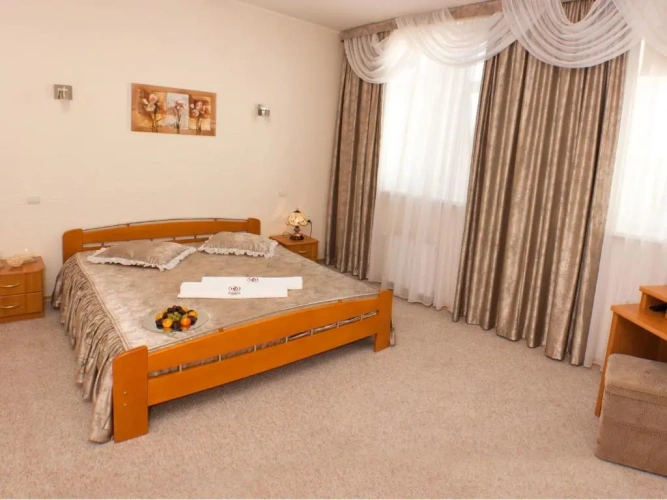 Deluxe Suite