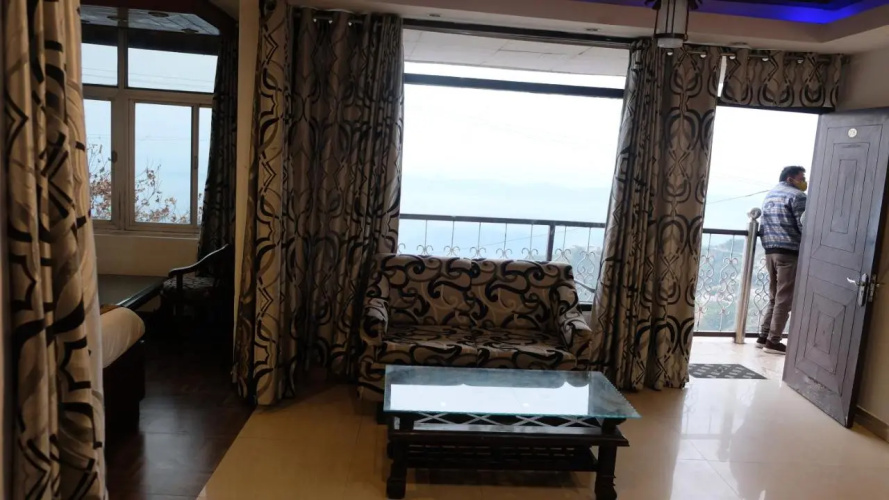 Hotel Luxmount