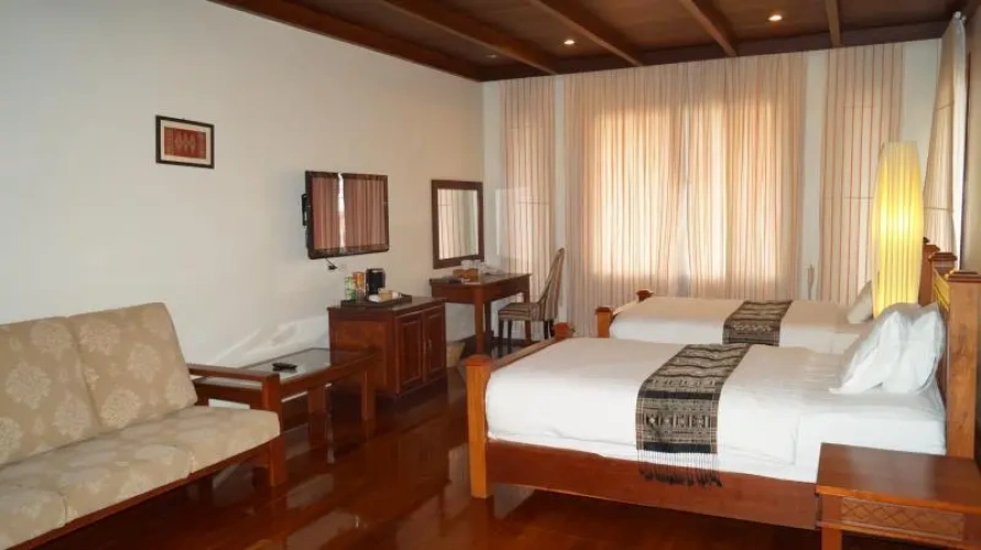 Deluxe Twin room with balcony