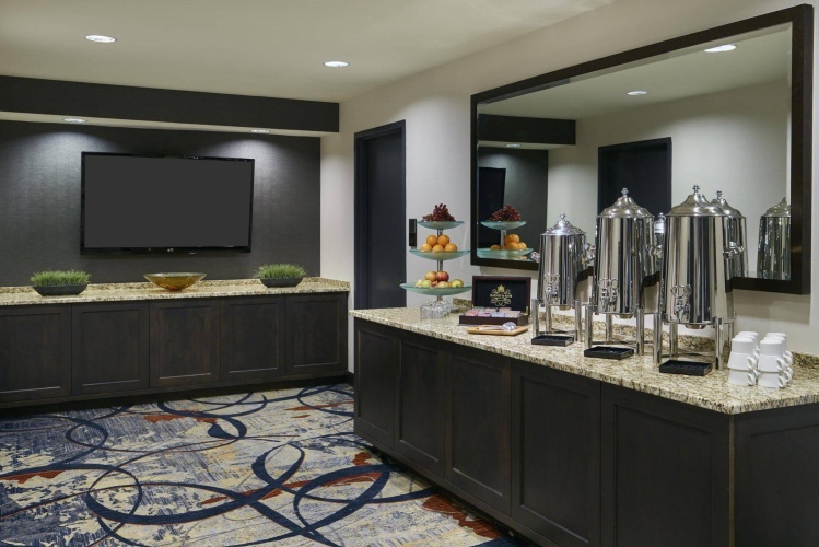 The Inn at Penn, a Hilton Hotel photo 16