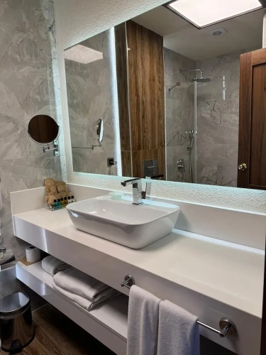Standard Double room with city view