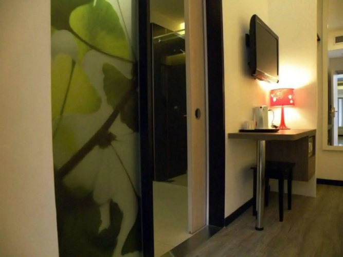 Yan Hotel