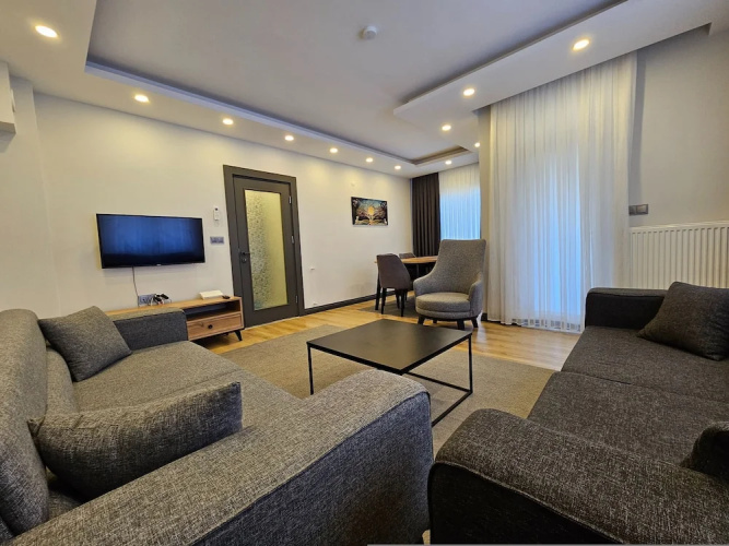 Professionally Maintained Spacious New Suites 2-4