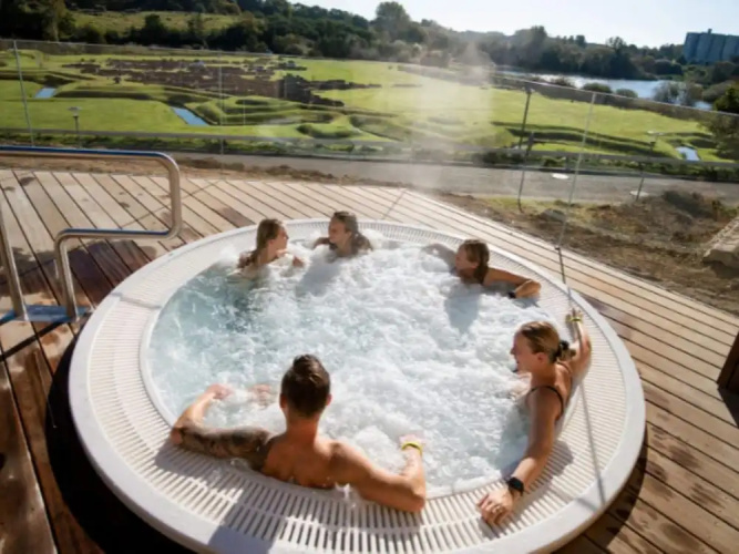 Holiday Home- Free Water Park Access