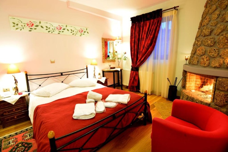 Economy Double Basement room