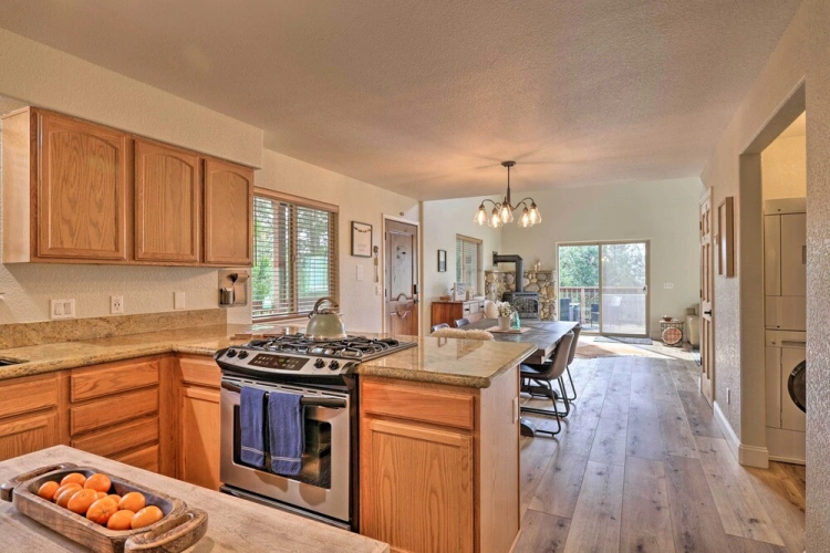3 Bedrooms Cottage