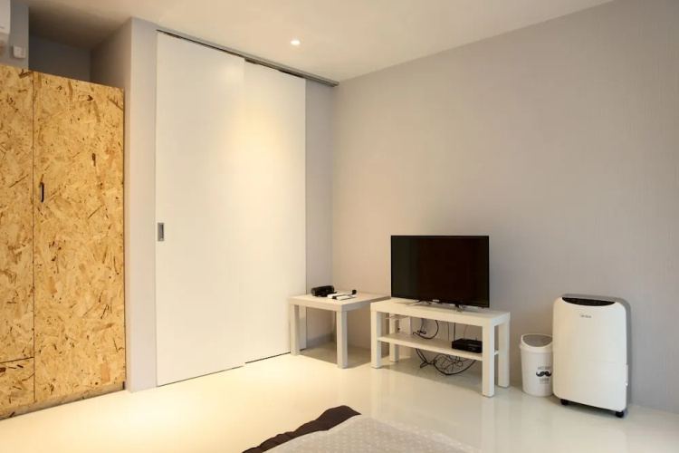 302 Place