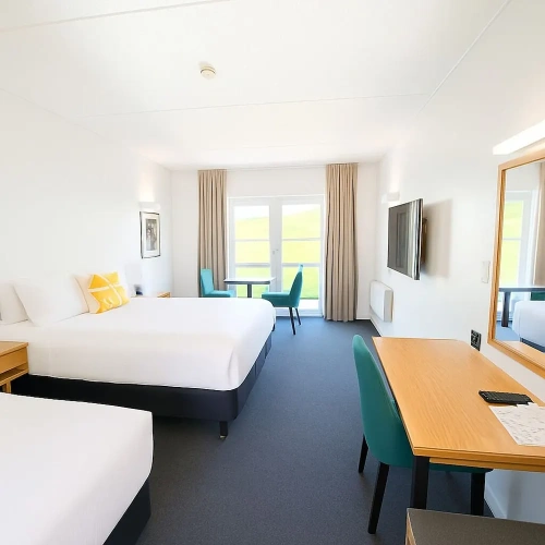 Deluxe Family Suite