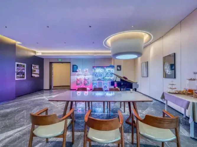 Yunqi Hotel