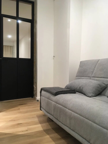 Lyon Historic Town Apartment