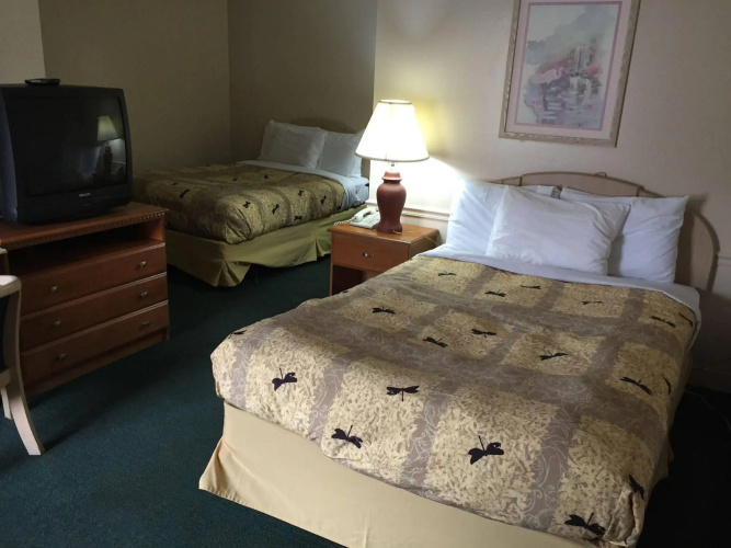 Guest Cottages & Suites