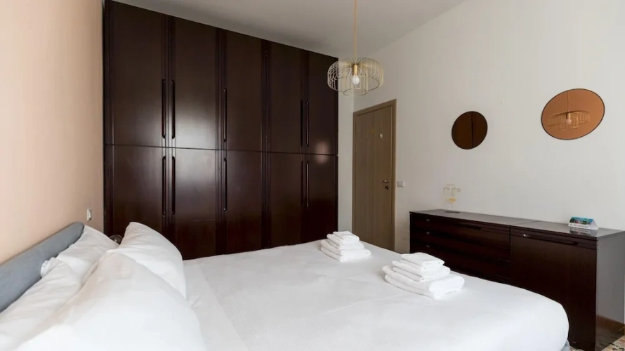 2 Bedrooms Apartment