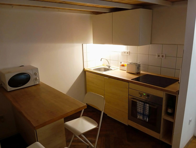 Cozy studio in central Budapest near ruined bars