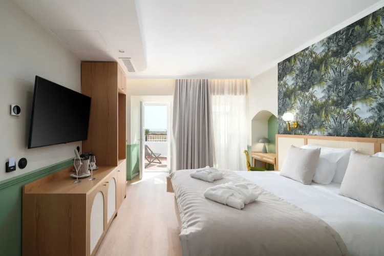 Premium room