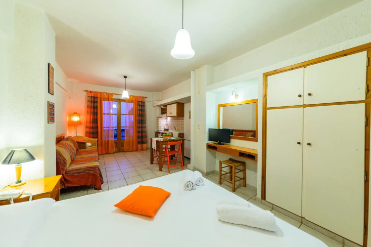 Grekis Hotel & Apartments
