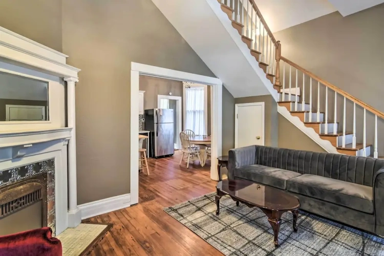 3 Bedrooms Apartment