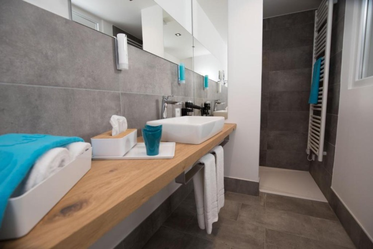 1 Bedroom Suite