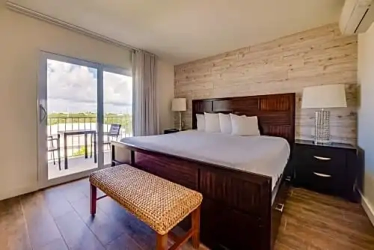 1 Bedroom Standard Double Suite with balcony