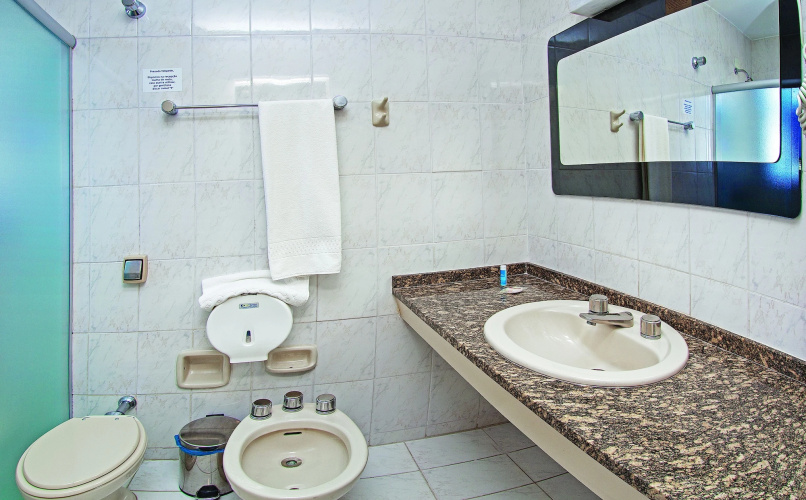 Lira Hotel