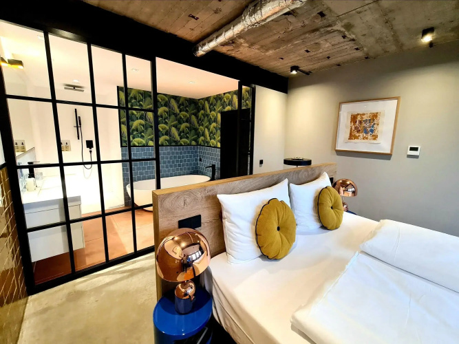 KONCEPT Hotel International