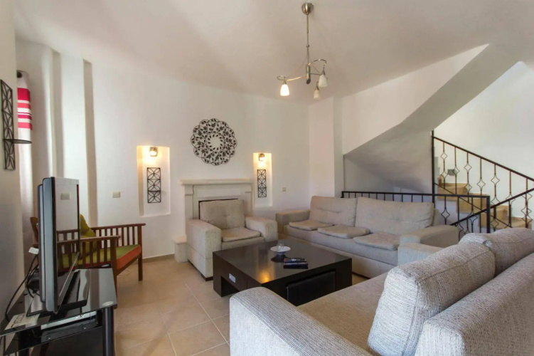 Derin Vadi Sitesi