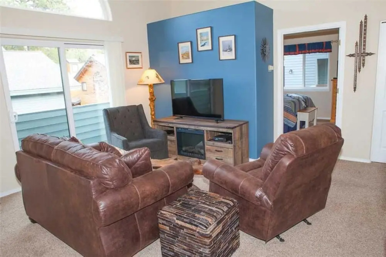 Powder Village Condominium I4