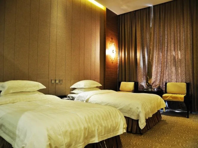 Aolong Business Hotel