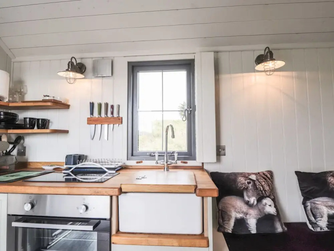 Shepherds Hut