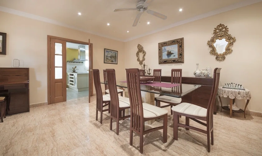 3 Bedrooms Villa