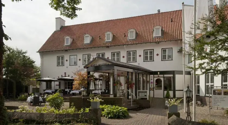 De Witte Holevoet