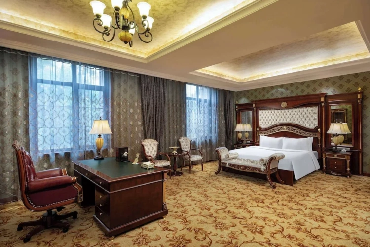 Quadruple Suite