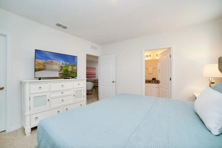 5 Bdrm Solterra New Home