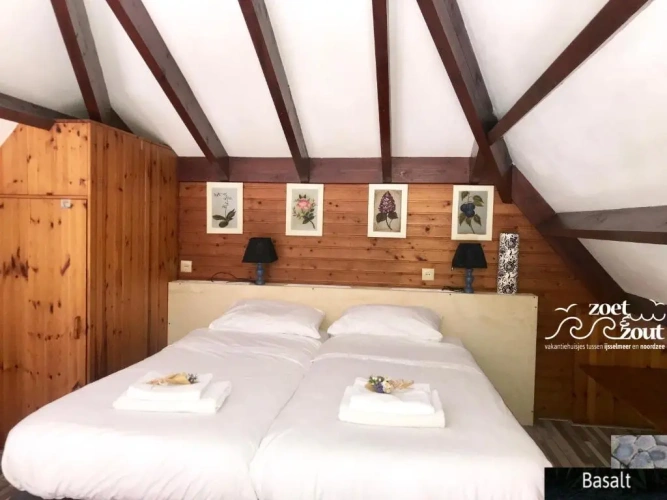 3 Bedrooms Cottage