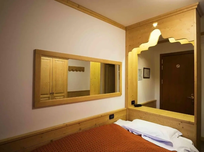Standard Double room with view