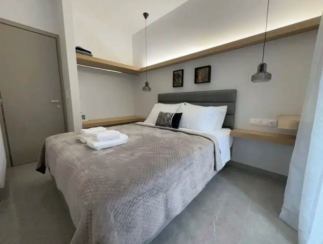 Avres Apartments