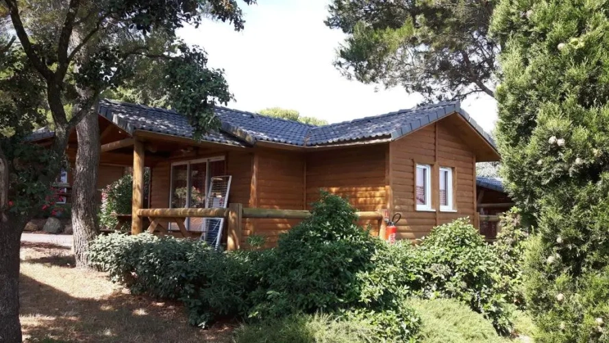 2 Bedrooms Chalet