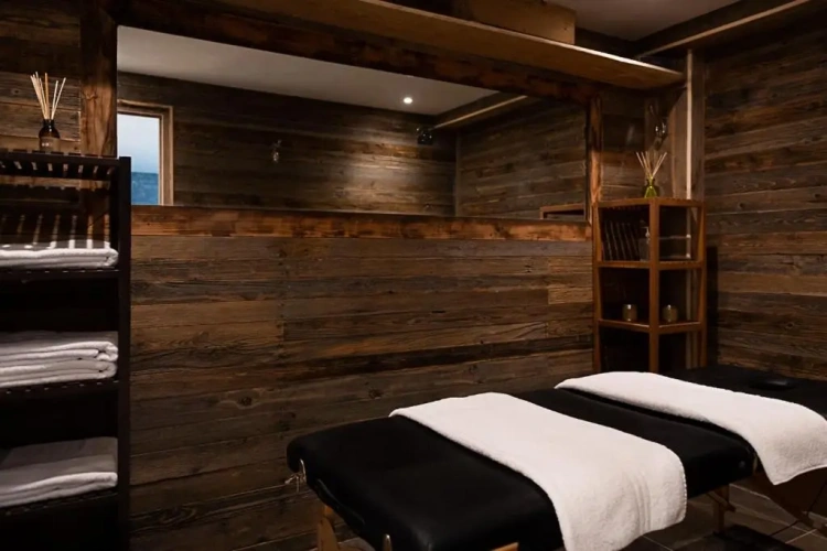 2 Bedrooms Chalet