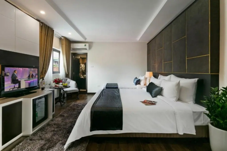 Deluxe Single Suite