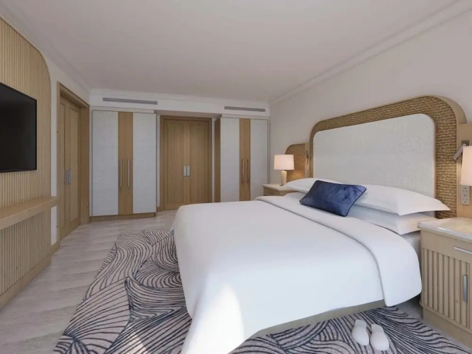 Double Club Suite with bay view