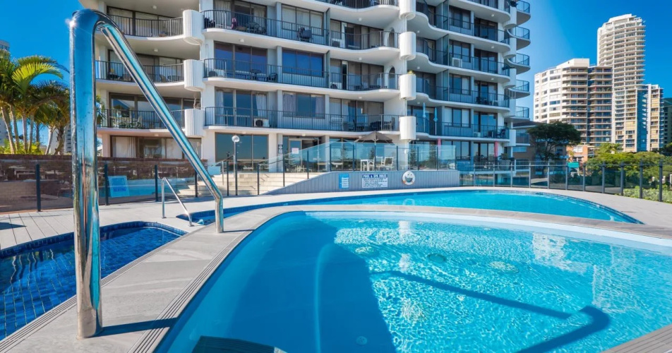 Silverton Apartments