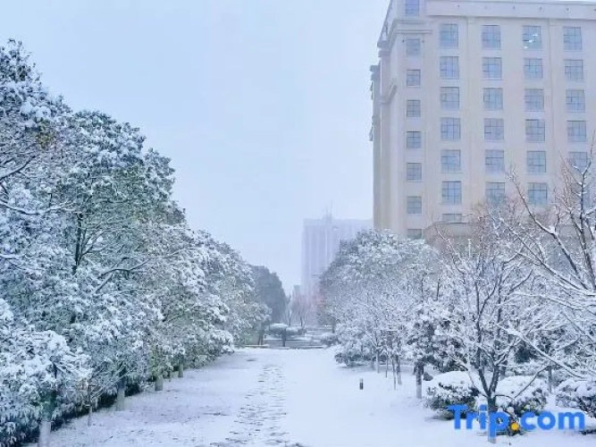 Dongyue Taiyi Hotel