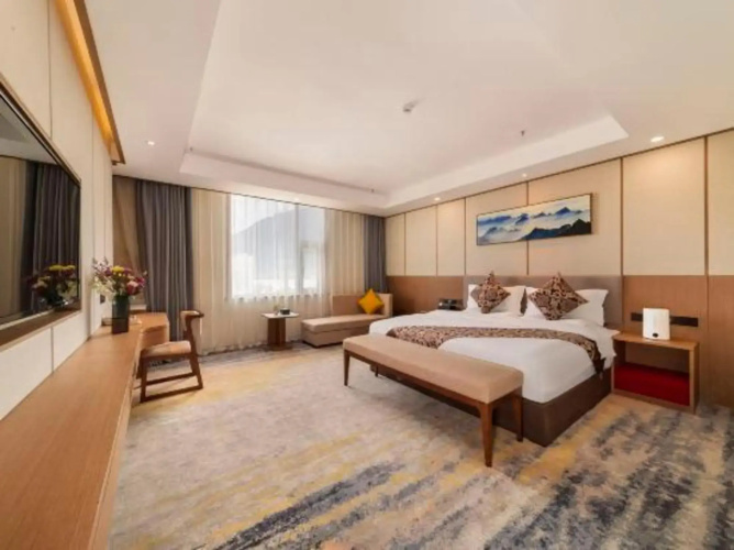 Linzhi Impression Hotel