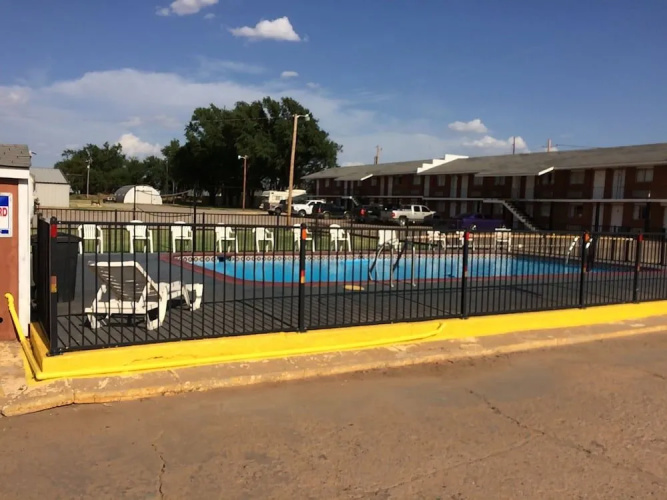 Holiday Motel