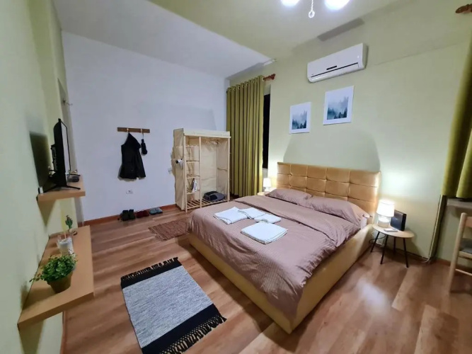Ex-Block District charming studio apartment with treeish sorrounding view!